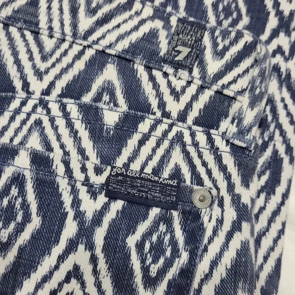 NWOT 7 For All Mankind The Cropped Skinny in Blue & White Ikat Print, Sz 26. - Picture 6 of 7